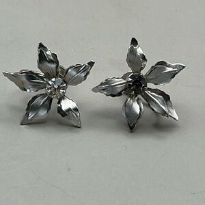 Vintage Silver Tone Floral Earrings with BN Markings -stunning Retro Style